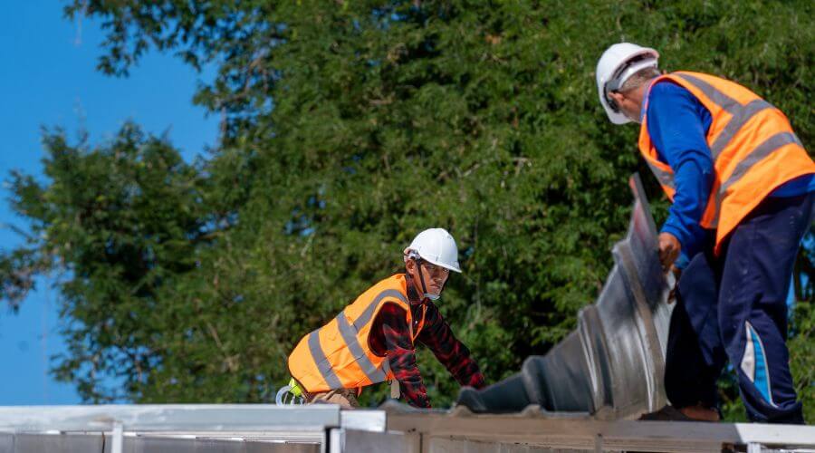 Expert Emergency Roof Repairs services in Shrewsbury, MA